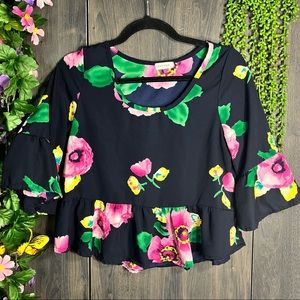 ]🌼3/$30🌼Peach Royal Floral Printed Peplum Blouse Size Medium
